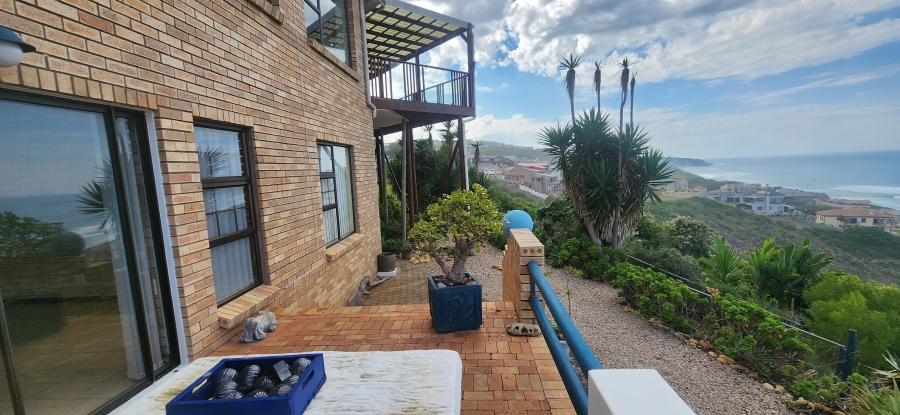 5 Bedroom Property for Sale in Dana Bay Western Cape